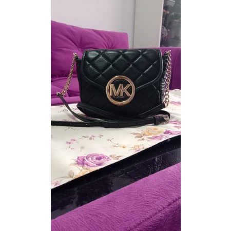 tas sling rantai kulit brand MK preloved