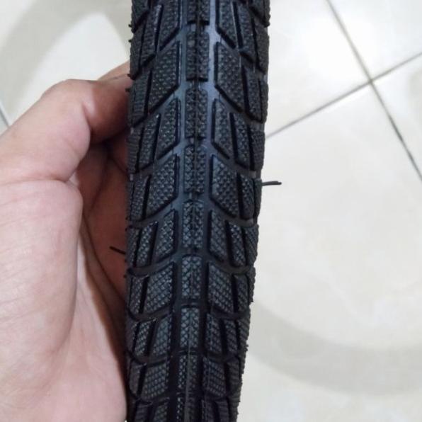 Ban sepeda ukuran 20 X 1.75 redstone