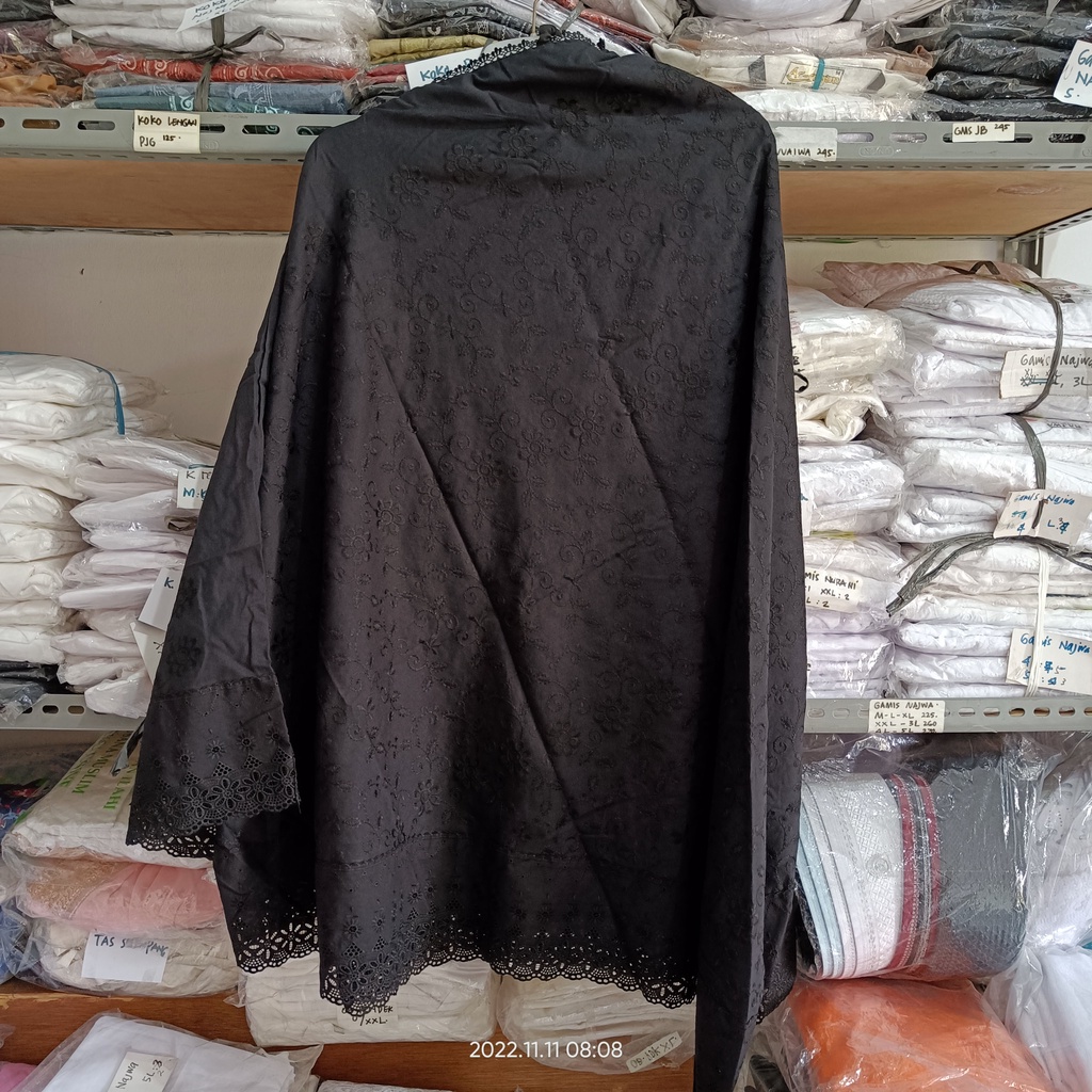 Bergo Super Jumbo Renda Katun Haji Umroh