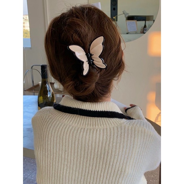 Ark.co - AUBREY Doff &amp; Color Block Butterfly Hair Claw jepit rambut kupu kupu