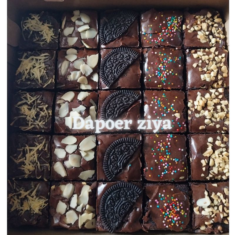 

brownies fudgy shiny crust sekat panggang idi 25 pcs