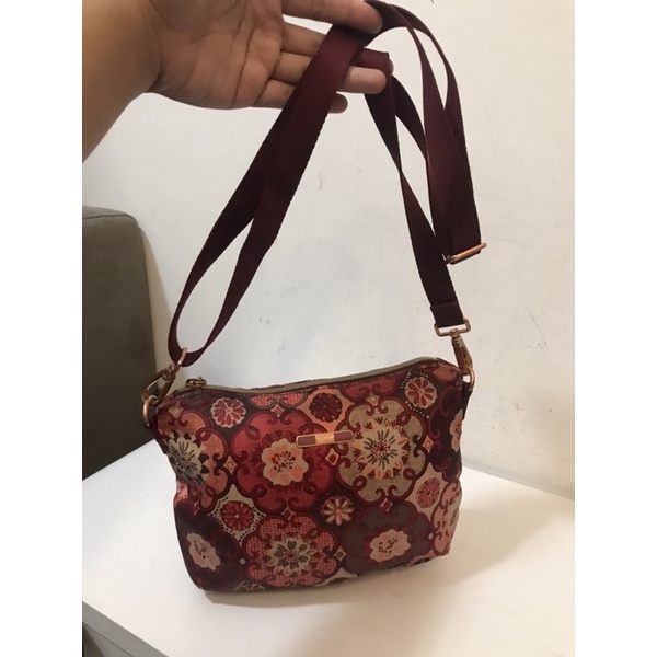 TAS OILILY SLING PRELOVED