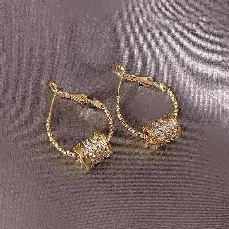 Anting Tusuk Retro Gaya Korea Bentuk Pinggang Kecil Untuk Wanita