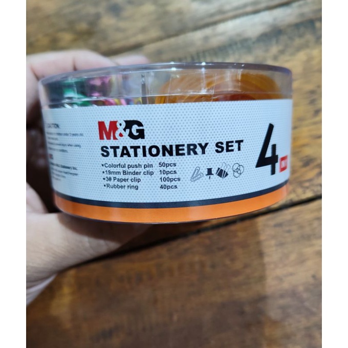 

M&G Stationary set 4 in 1