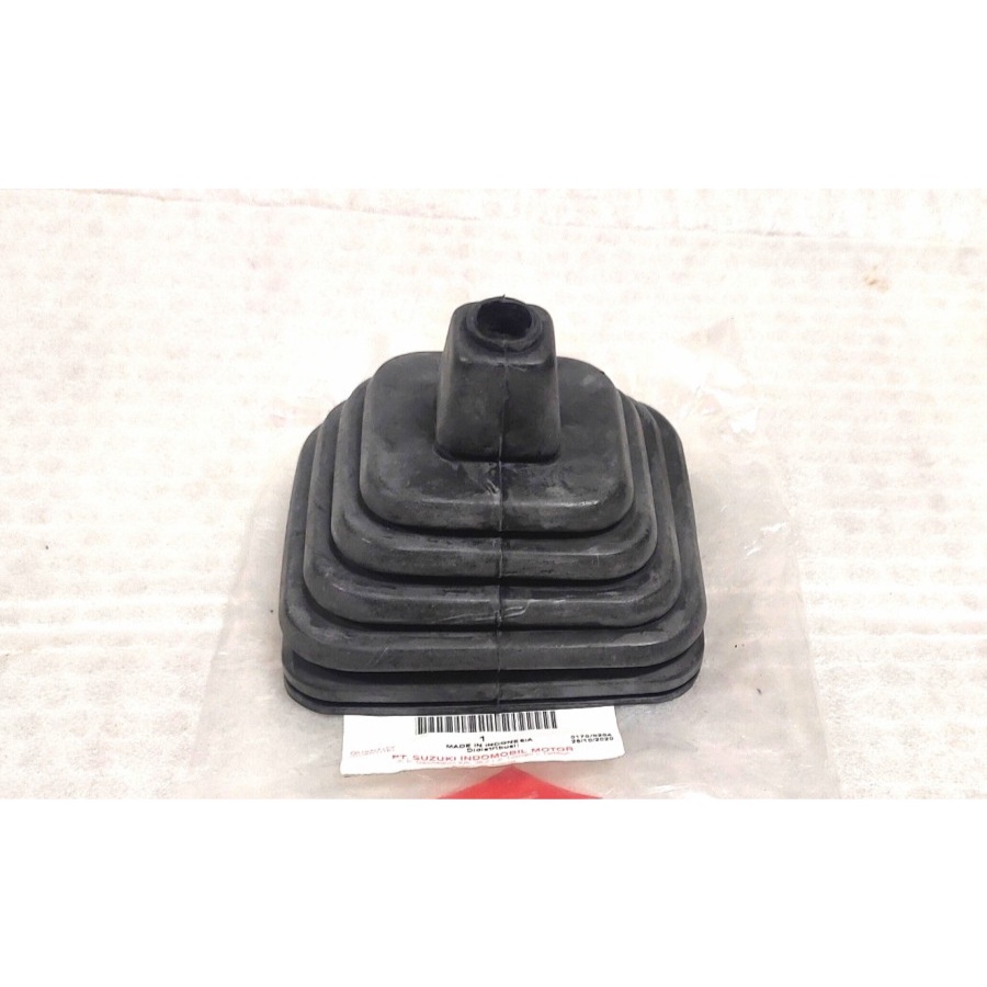 Karet boot perseneling Suzuki Futura st100 asli SGP