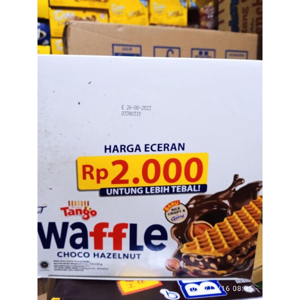 Tanggo Waffle Choco Hazulnut &amp; cookies cream (12x24gr )