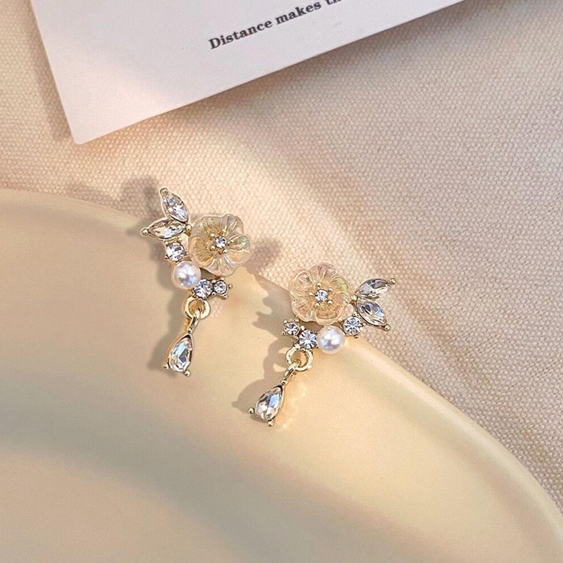 Fancyqube Anting Stud 925 Silver Needle Bentuk Bunga Aksen Mutiara Zircon Untuk Wanita