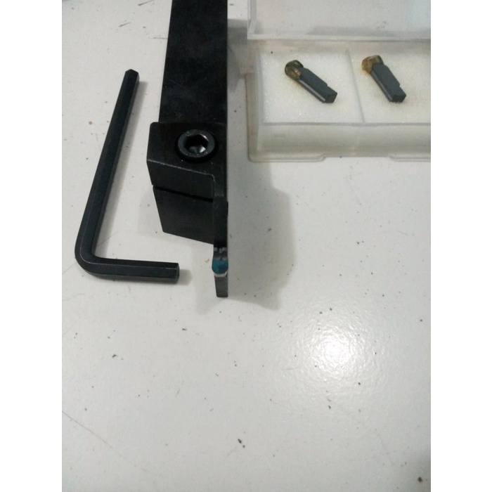 paket kinclong pahat bubut. holder bubut 2020 4m set inser PCD diamond