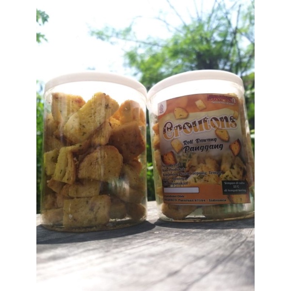 

Croutons garlic snack
