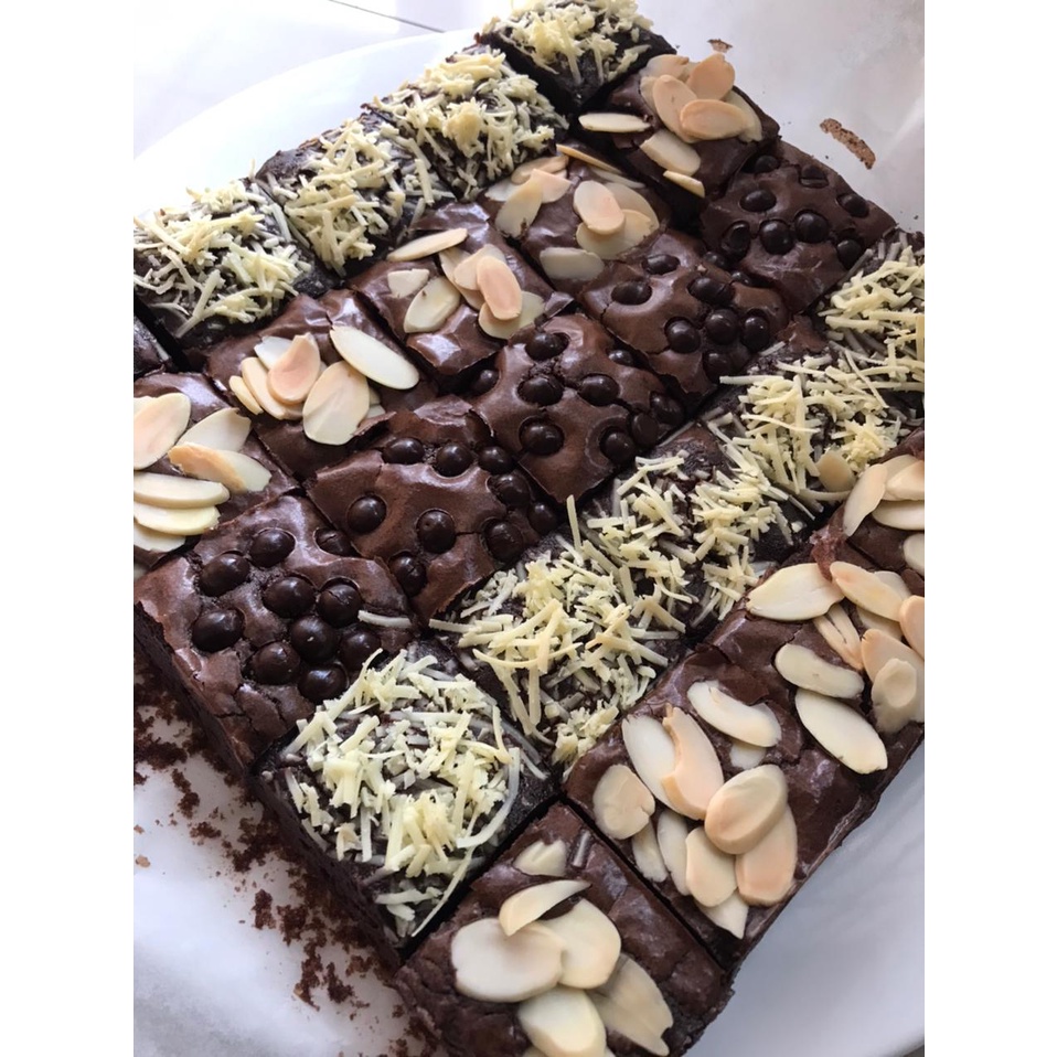 

FudgyBrowniesSekatMilkChocolate