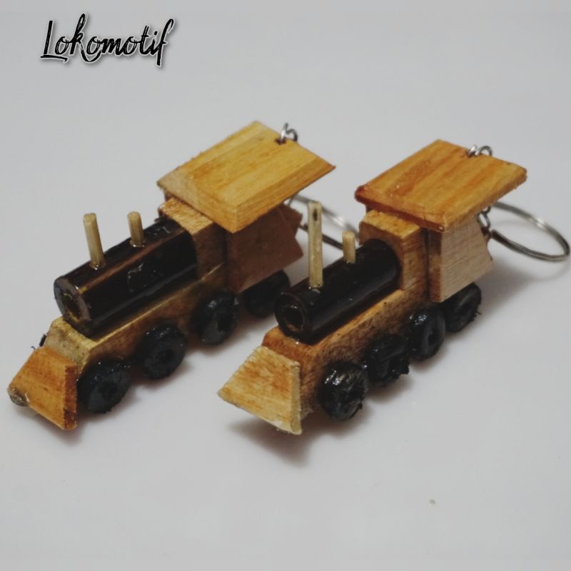 (PROMO) Gantungan Kunci Miniatur Kayu Perahu,Transformers,Gitar,Pesawat,Kincir DLL