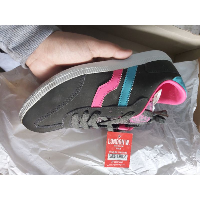 Piero Sepatu Casual London W [Cuci Gudang]