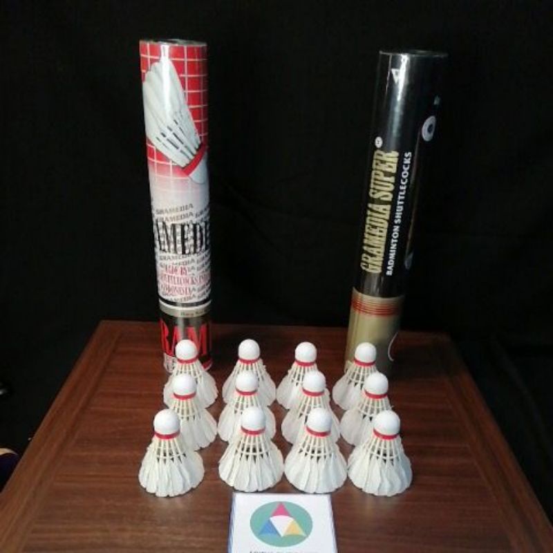Kok Badminton Gramedia Super Bulu Bulat Kedot Bal Bulutangkis