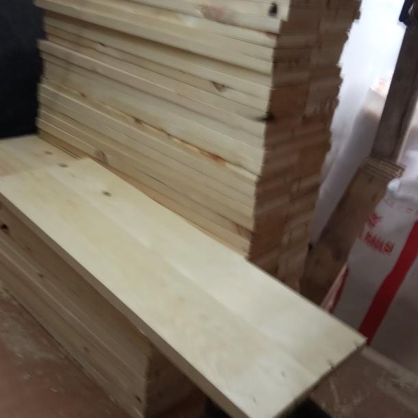 kayu jatibelanda/pinus/papan lebar/kayu mebel