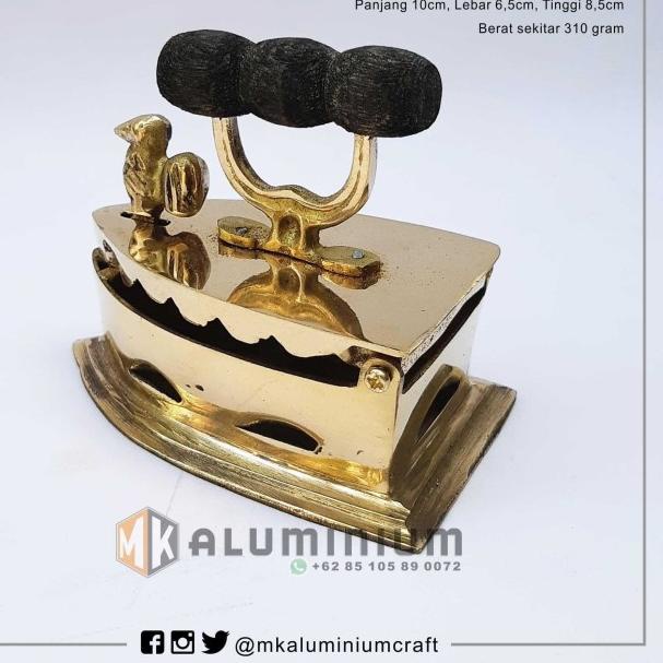 Miniatur Setrika Kuno - Seterika Arang - Setrika Mini Kuningan