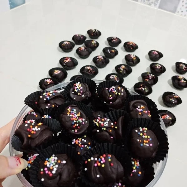 isi 15 Pcs 1 Toples CHOCO KRUNCH by chersfoodies homemade | koko krunch | coklat | cokelat | kue | Valentine | kue kering | kue imlek | kue natal KOKO CRUNCH KUE KERING COCO KRUNCH/COCOCRUNCH Cake Lebaran Cemilan Sereal Unik Laris Enak Laku