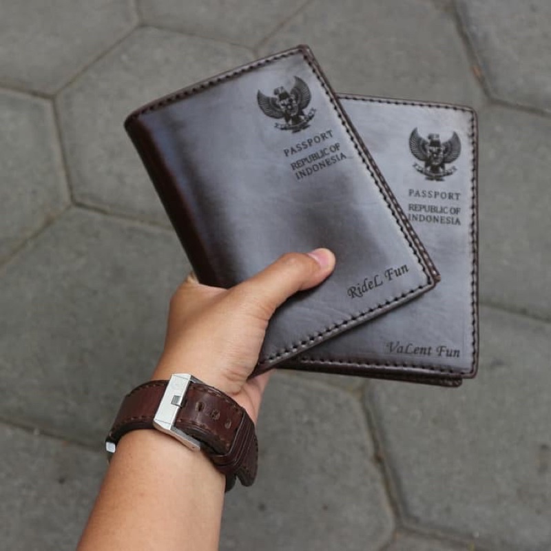 PASSPORT COVER - SAMPUL PASSPORT - PASSPORT CASE KULIT  - GRATIS UKIR NAMA