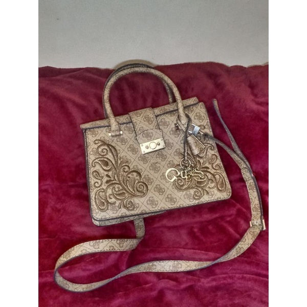 Tas GUESS preloved / Tas GUESS second / Tas GUESS ORI / Tas GUESS ASLI // Tas wanita preloved // Tas