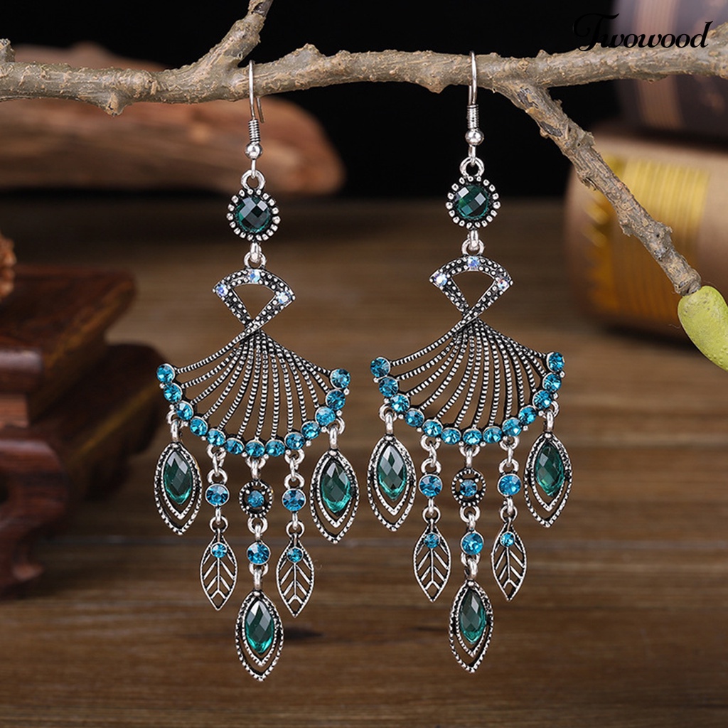 1 Pasang Anting Juntai Panjang Bentuk Kipas Hollow Aksen Kristal Tiruan Gaya Bohemian Retro Etnik Untuk Wanita