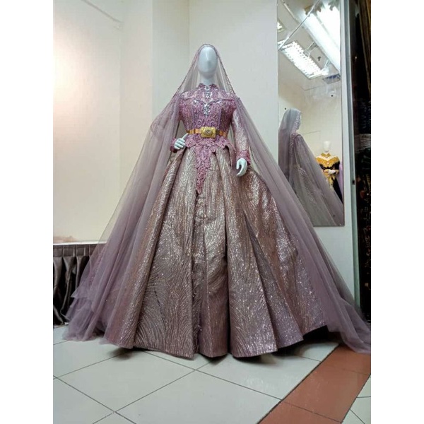 gaun pengantin model ngemban