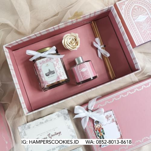 

$$$$] Christmas Gift - Tivoli Rose A by Hamperscookies