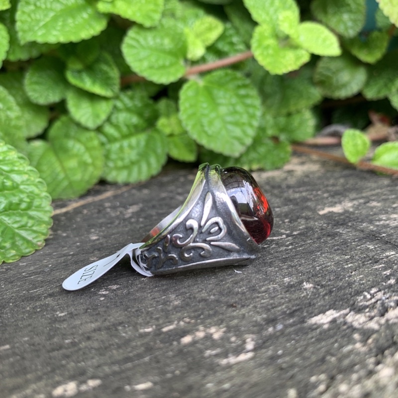 Cincin Pria Batu Red Garnet Giwang Ring Titanium Motif Retro