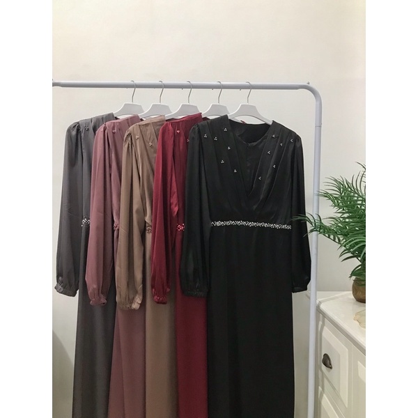Silky Dress Pesta Kondangan XL / Basic dress pesta combi mutiara / Gamis polos mutiara manik-manik satin silk / Armani silk dress / Busui dress / COD