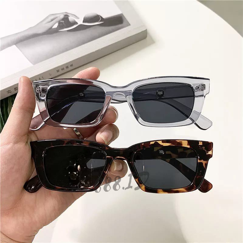 Kacamata Hitam Wanita Sunglasses Korea INS Fashion Kacamata untuk Wanita Pria Unisex Impor KM 10