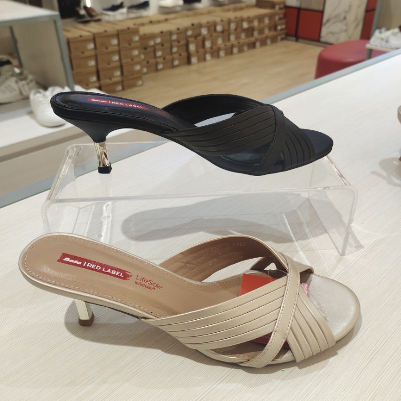 Heels wanita terbaru dari Bata 7608261/6261