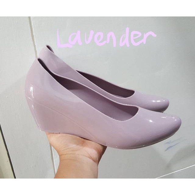 Jelly Syahrini Merk Sepatu Glanzton Wedges Tinggi 6Cm