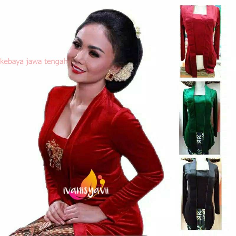 Kebaya Bludru Kutubaru / ModeL Yuni Sara Kebaya Bludru