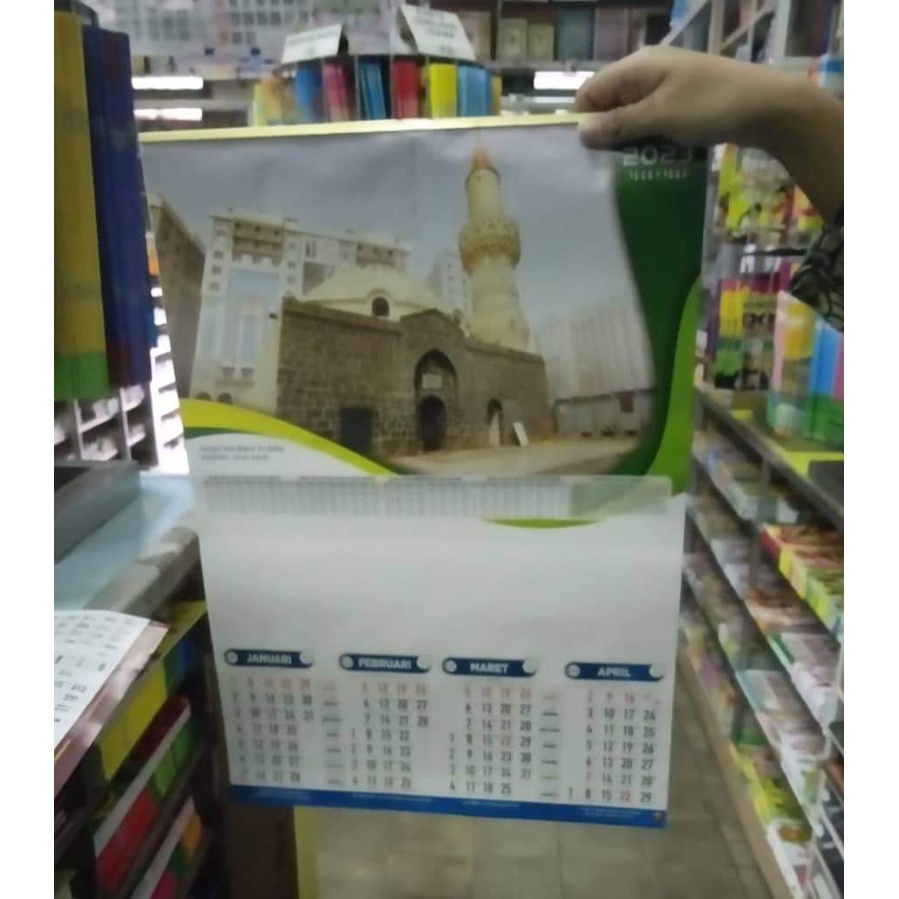 

kalender 3 wulan 4 lembar