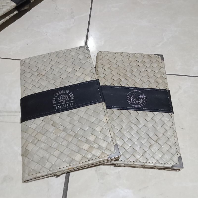 

bill Holder Bahan Pandan Saku Dalam+ Magnet