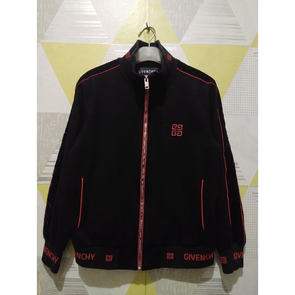 jaket Givenchy