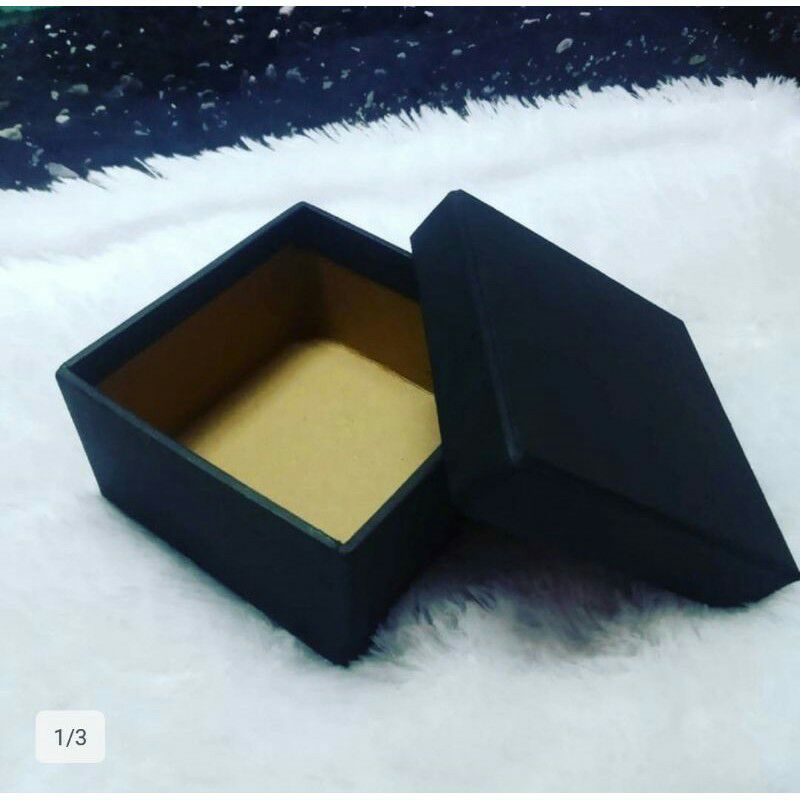 

kotak kado eklsklusif