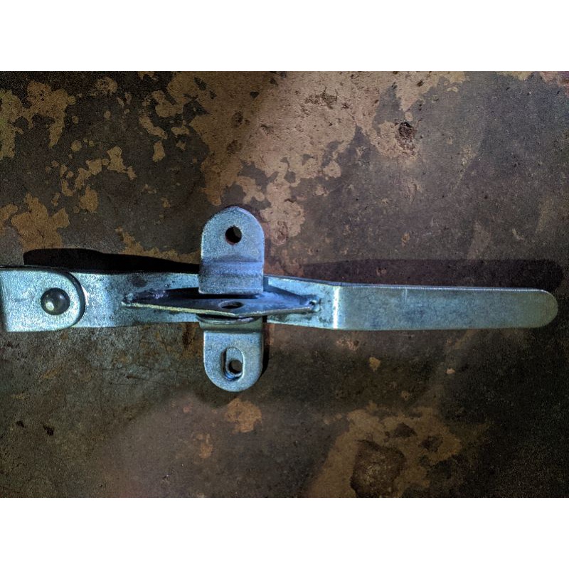 handle belakang truk box  besar / tronton atau kontainer