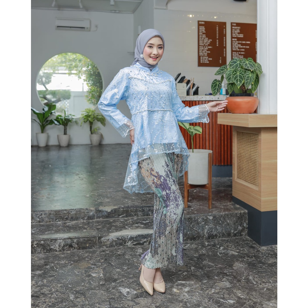 Vanriz Kebaya-Set Kebaya Tile Angela Rok Plisket