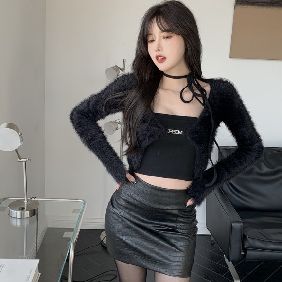 Red Bulu Beludru Kardigan Rajutan Pakaian Wanita Kecil Angin Lembut Lilin Lembut Pendek Sweater Musim Semi Dua Setelan Jas Atasan