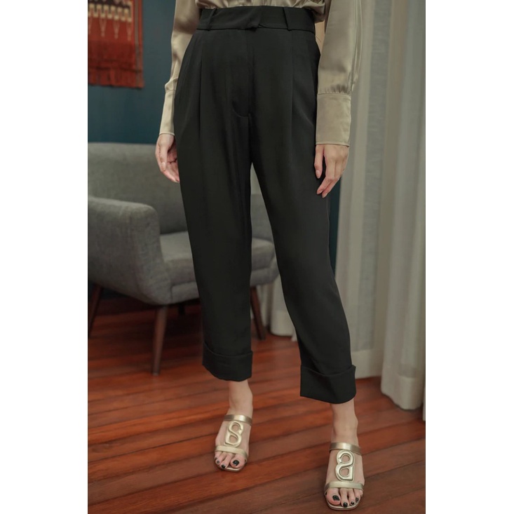 Revi Pants - Black Green Taupe Benang jarum benangjarum XS S M L XL XXL buttonscarves nada series vo