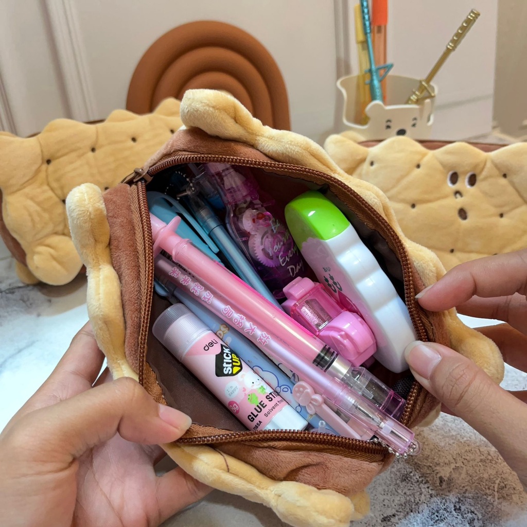 KOTAK PENSIL LUCU BISKUIT BAHAN KAIN LEMBUT CUTE LUCU HARGA TERMURAH TEMPAT PENSIL IMUT MODEL BISCUIT COKELAT UNIK STATIONARY FANCY IMPORT QUALITY READY GROSIR DAN COD