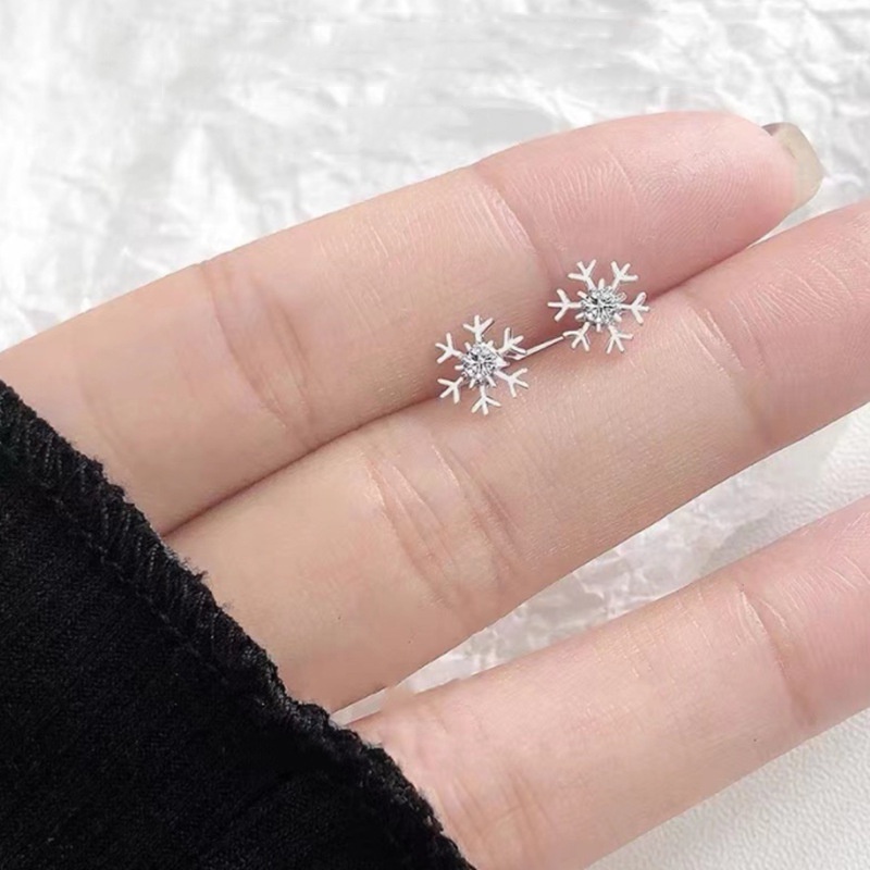 Anting Stud Zircon Berlian Imitasi Bentuk Kepingan Salju Natal Untuk Wanita