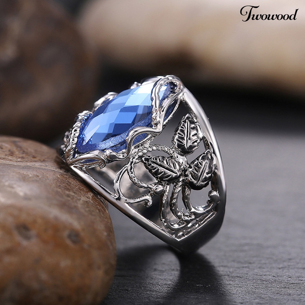 Cincin Bentuk Cabang Bunga Bahan Alloy Gaya Retro Untuk Wanita