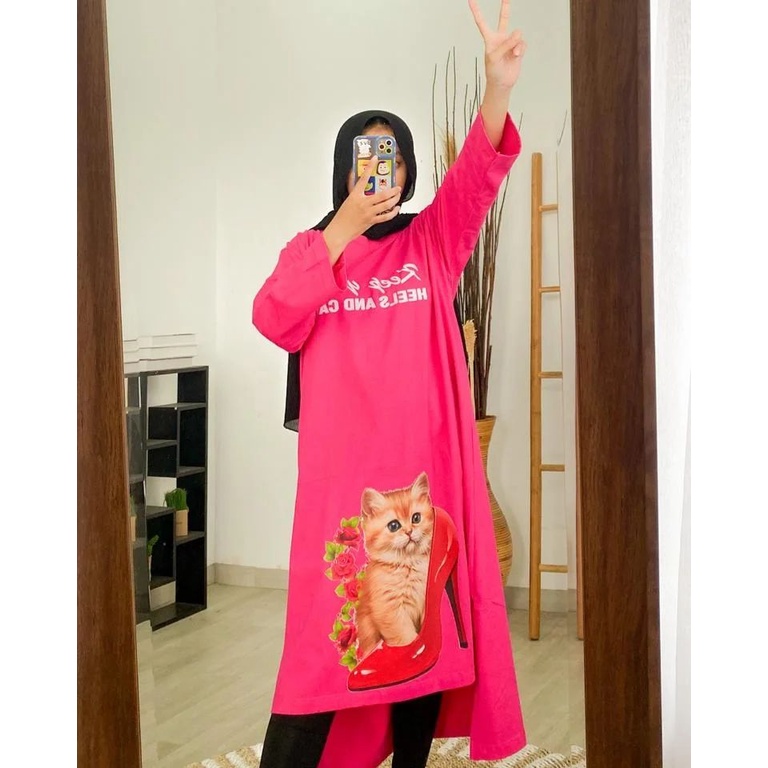 Midi dress muslim Heels and cat midi dress Bahan kaos katun combed 24s Aplikasi sablon ukuran s- xxl ld 90 - 120 cm Pakaian wanita muslim Baju dress wanita model  terbaru 2023 Gamis wanita kekinian Long tunik jumbo Kaos tanggung remaja warna hitam