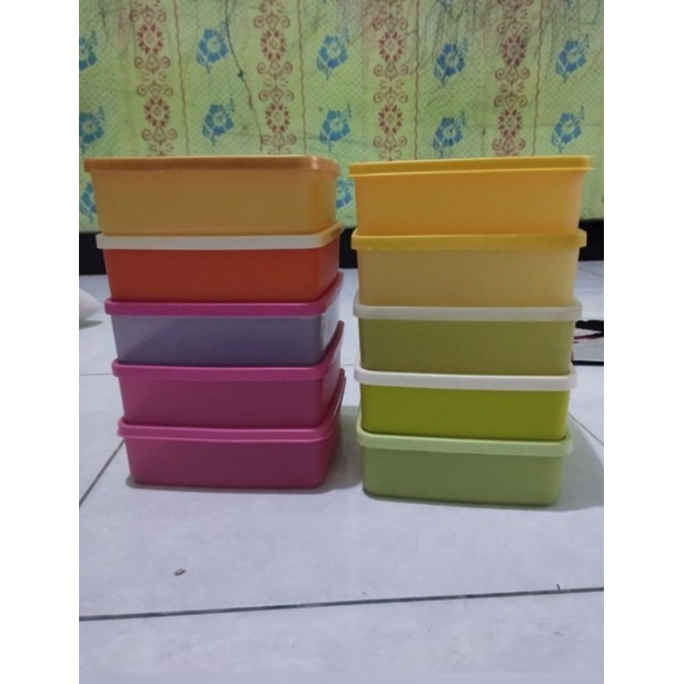 LSA Kotak Makan Tanpa Sekat Tupperware