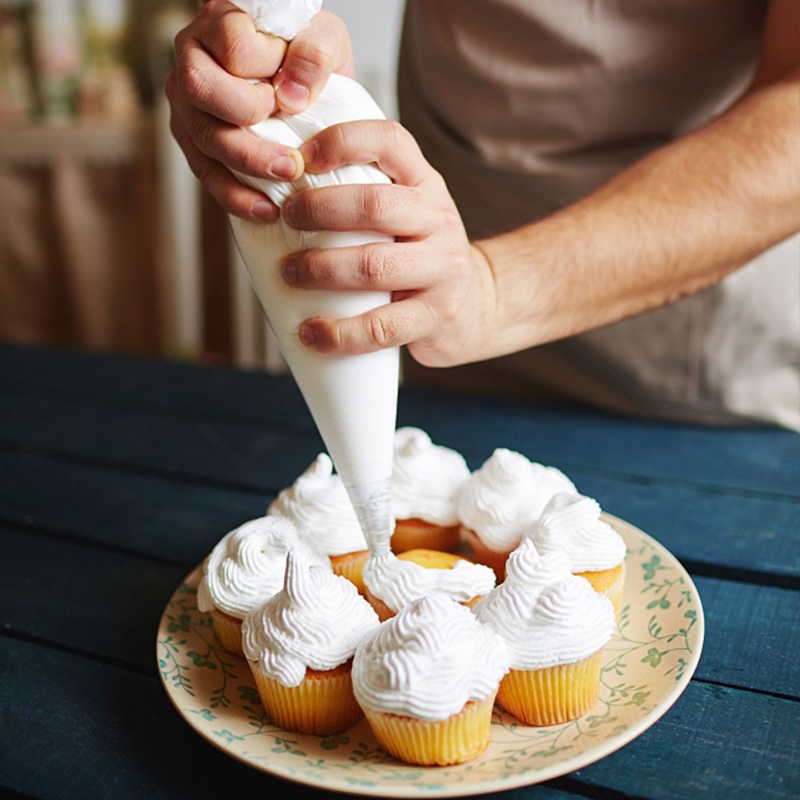 20pcs / Kantong Plastik Piping Bag Sekali Pakai Untuk Dekorasi Kue