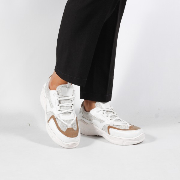 Sepatu Sneakers Wanita Trendy V 7941 Brand Varka Sepatu Kets Wanita Kuliah Kerja Hangout - Putih