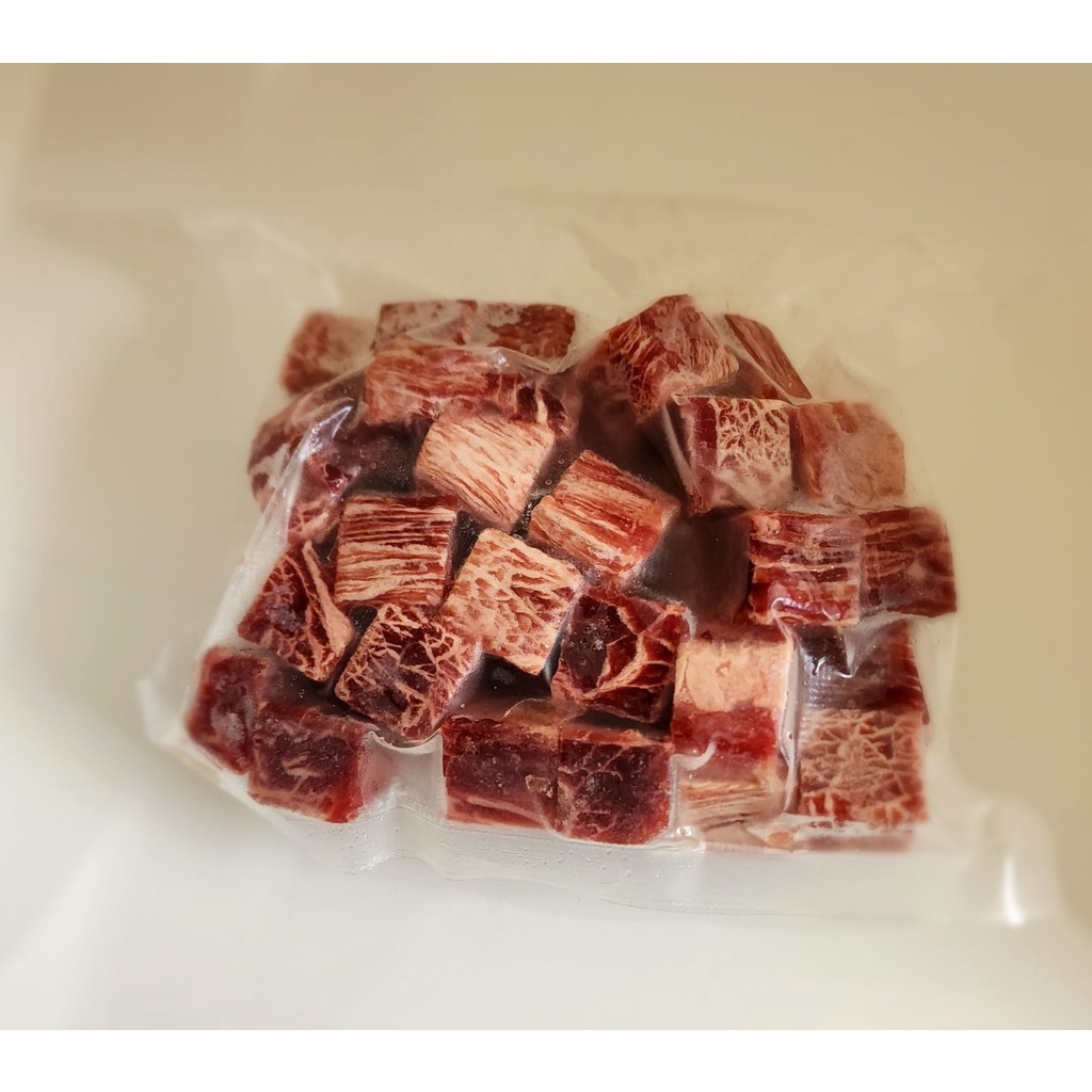 

Saikoro Wahyu Beef Cubes Meltique Meltik Premium / Daging Sapi Kotak 500gr 500 Gram
