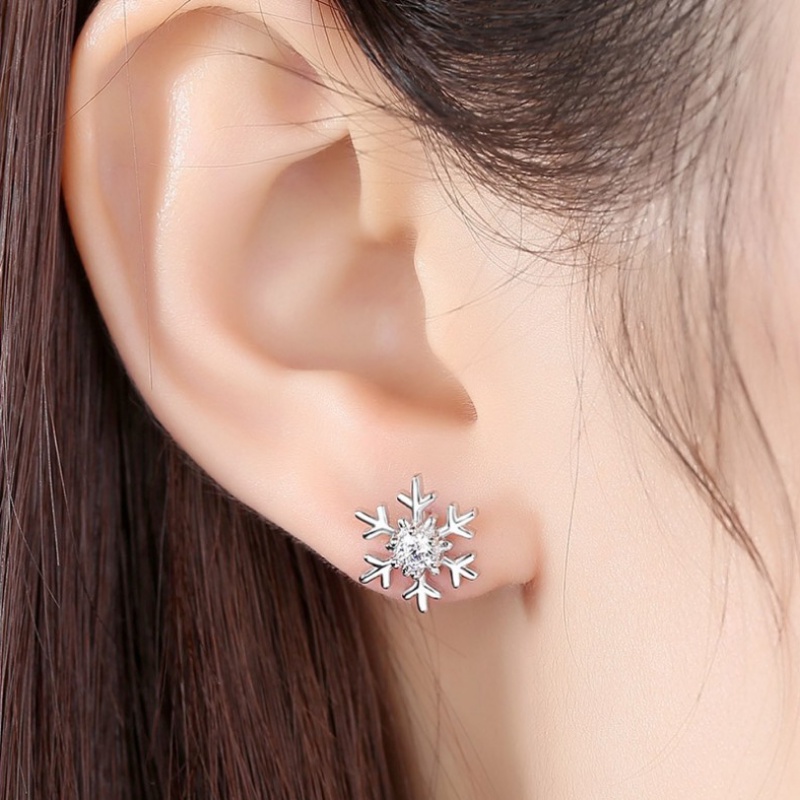 Anting Stud Zircon Berlian Imitasi Bentuk Kepingan Salju Natal Untuk Wanita