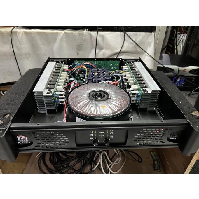 Pasline Pla 3000 - 2X1000 Watt @8 Ohm Power Amplifier
