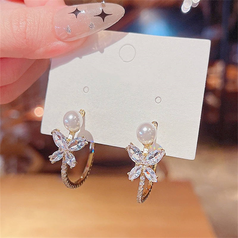 Anting Bentuk Lingkaran Geometris Butterfly Gaya Korea